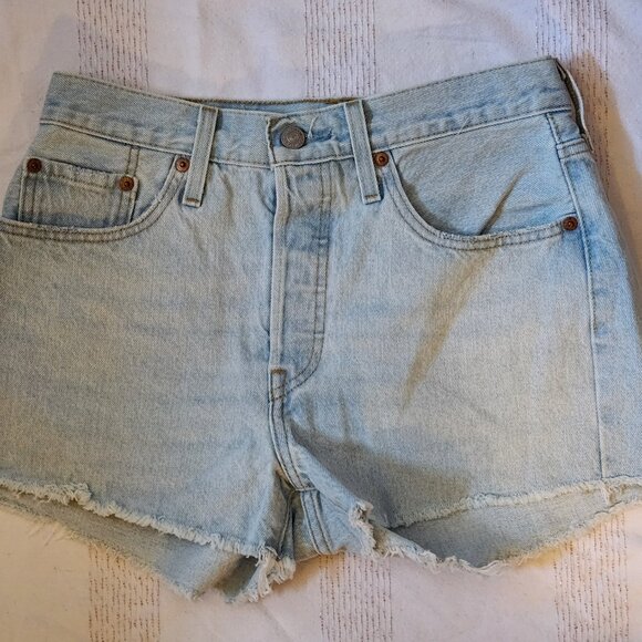 Levis 501 Lot of 2 Womens Jean Shorts 100% Cotton Size 27/28 - Picture 9 of 16